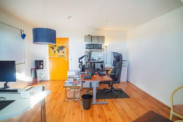 Schlafzimmer / Büro Oben