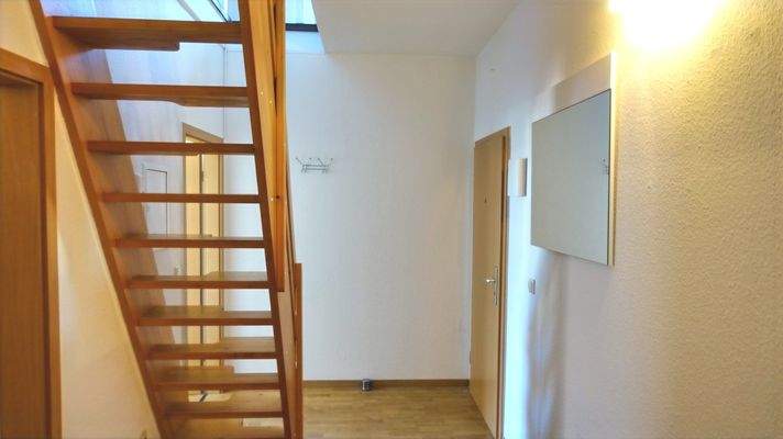 Flur mit Treppenaufgang