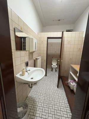 Gepflegtes Badezimmer