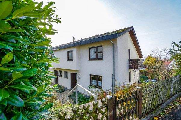 Hauszugang  von der Stichstraße