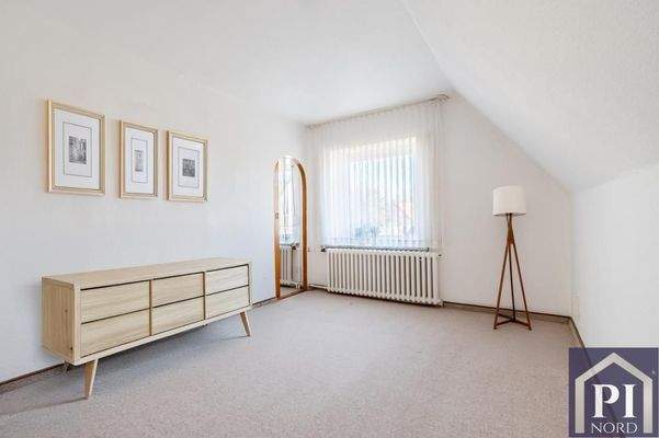 I. Zimmer im Dachgeschoss