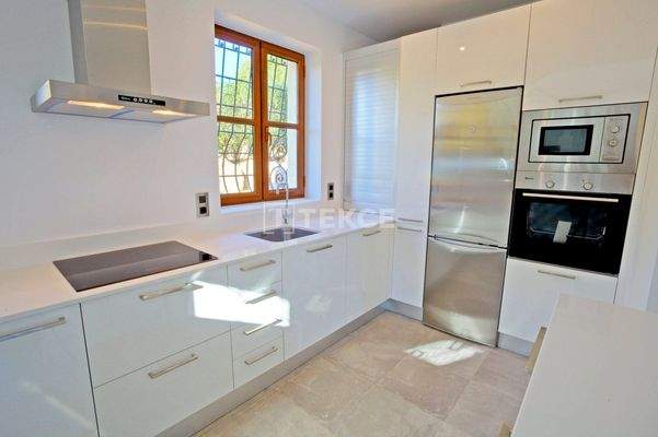 Exquisite Detached Villas in a Luxurious Resort in Almería