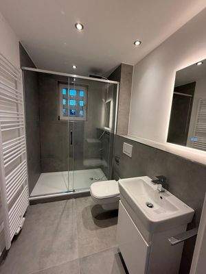 Duschbad untere Etage.jpeg