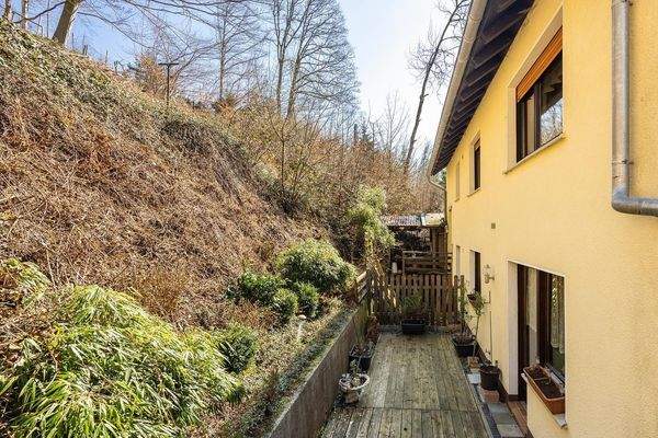 Außenansicht, Hangseite