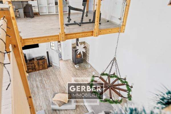 33 OG, Galerie Blick von oben nach unten