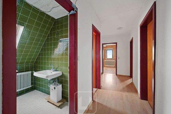 DG | Flur zu den Zimmern