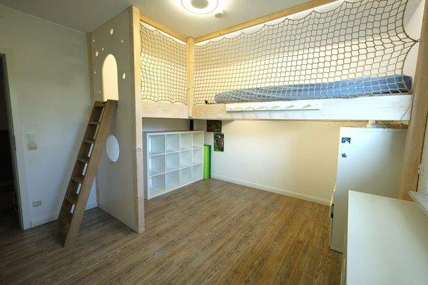 Kinderzimmer mit integriertes Hochbett ( ursprünglich Schlafzimmer)
