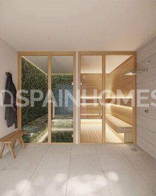 Coastal Houses with Solariums and Pool in Malaga