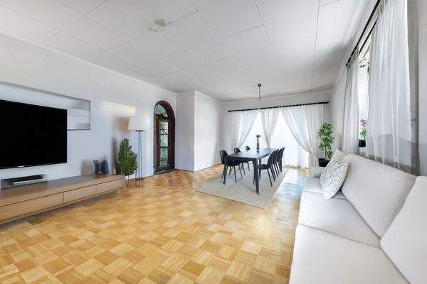 HELLES WOHNZIMMER (visualisiert)