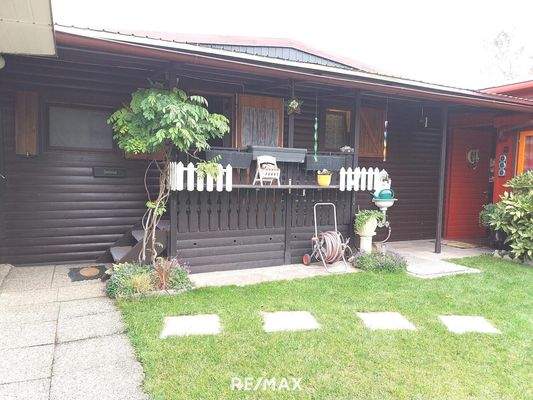 Überdachter Eingangsbereich