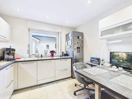 Attraktives Mehrfamilienhaus in VK-Röchlinghöhe