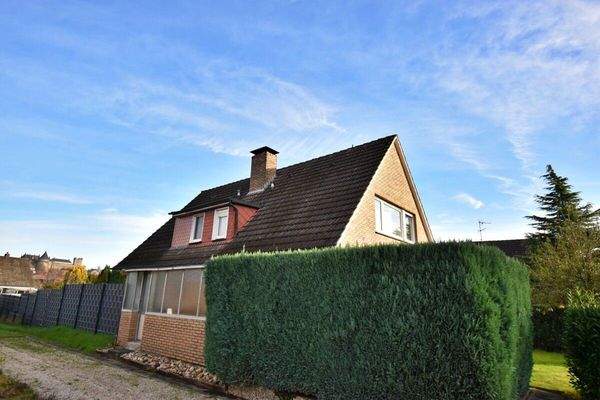 Außenansicht Zufahrt zur Doppelgarage