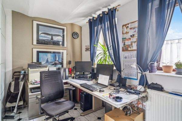 Arbeitszimmer Vorderhaus rechts