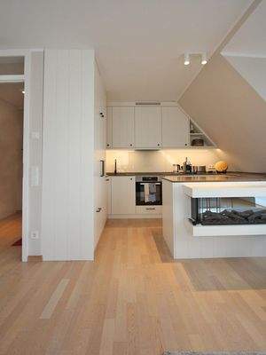 Blick zur offenen Küche