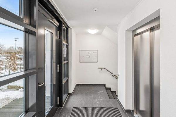 596154-A-backbonephoto-016