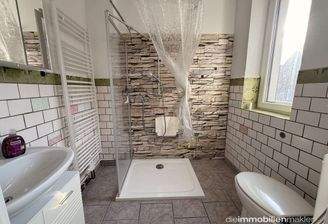 Bad mit Dusche