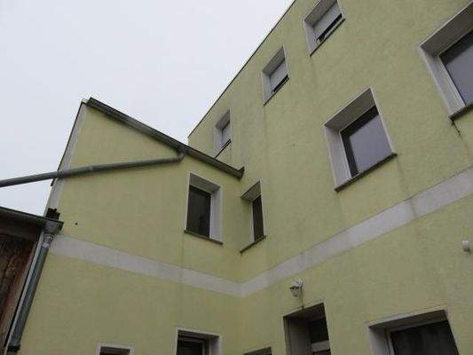 Ansicht vom Innnenhof auf Wohnhaus