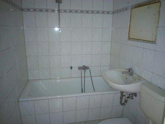 Badezimmer mit Badewanne