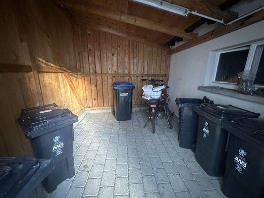 Mülleimerabstellplatz