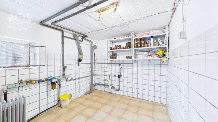 CAM01984G0-PR0473-STILL021