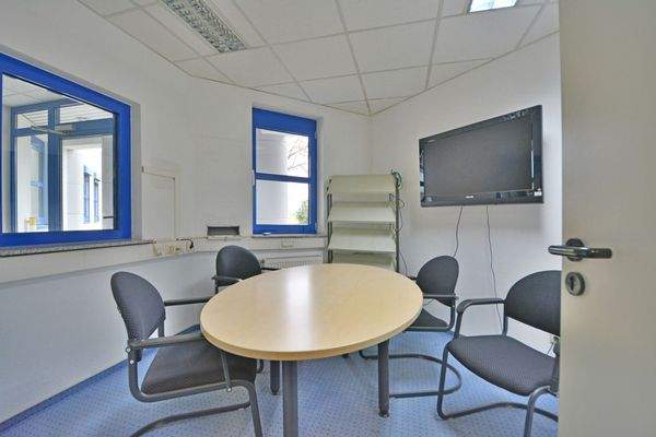 3-3758 - Besprechungsraum