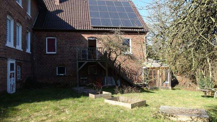 Anbau vom Garten aus