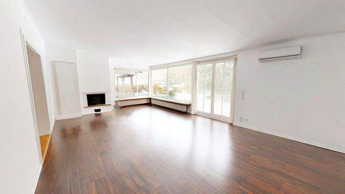 Wohnzimmer mit angrenzender Terrasse