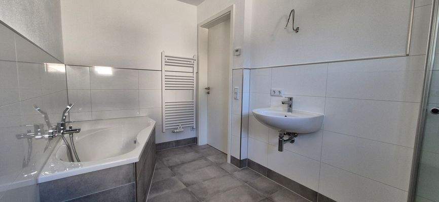 Beispiel: Badausstattung etc. identisch