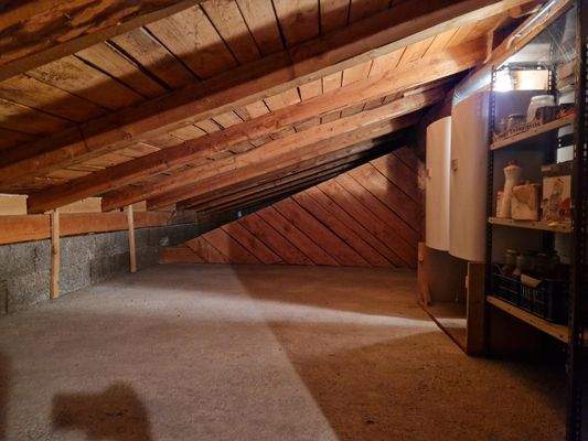 Rohdachboden zum Ausbau im 2. OG