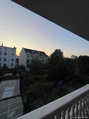 447bff58-284c-43c8-868d-351b738eeeba