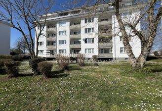 Hausansicht von der Straße aus