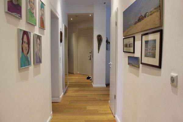 Diele (Blick von Zimmer 1)