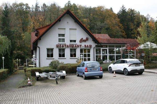 Gesamtobjekt mit Hotel