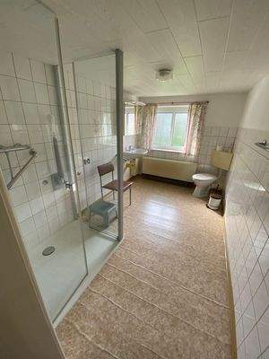 Altes Haus Bad OG.JPG