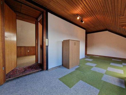 Dachboden, wohnlich ausgebaut