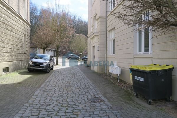 225.04-Zufahrt