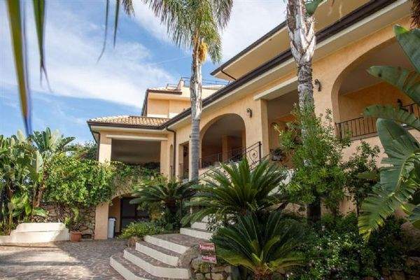 Hotel-Cannamele-Resort-esterni-2