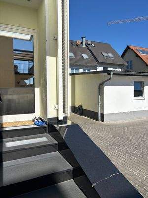 Hauseingang mit Spiegelglas.jpg