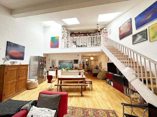 Galeriewohnung im DG