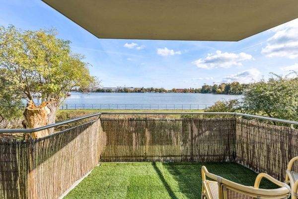 Terrasse mit Seeblick