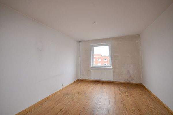 Hier erwartet Sie ein tolles Kinder- oder Arbeitszimmer