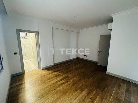 Properties within Walking Distance to the Beach in Kadıköy