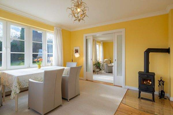 Besonders: Charmantes Kleinod in Küstennähe mit Ostseefernblick 