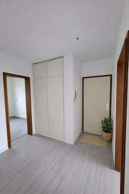 Flur mit Einbauschrank