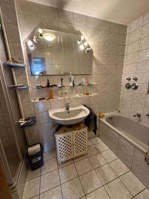 Badezimmer EG rechts