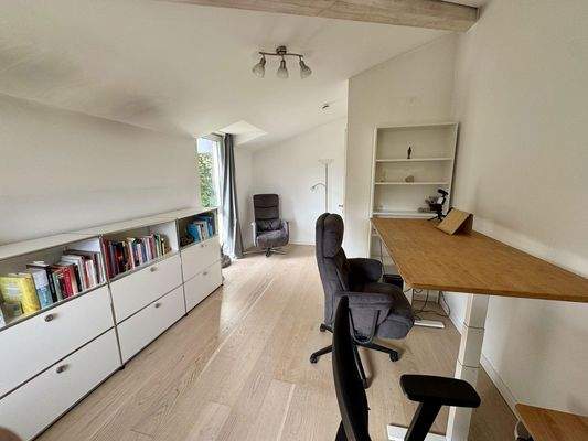 10_OG_Arbeitszimmer 1