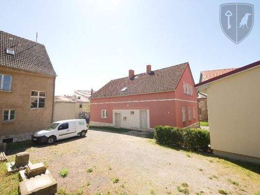  [*] Die HAUSRÜCKSEITE