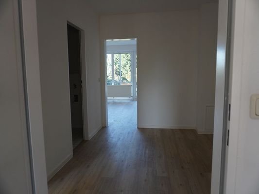 Flur / Blick in die Wohnung