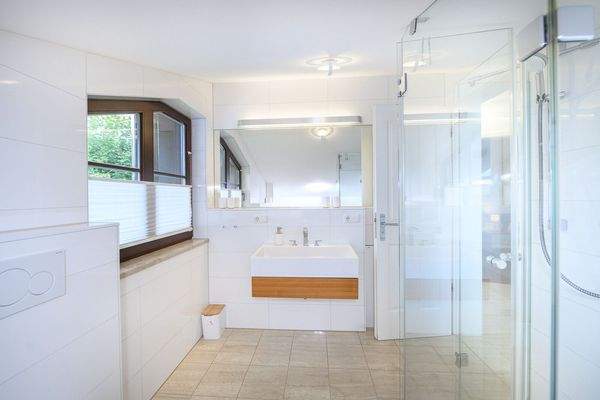 Bad mit Fenster | OG