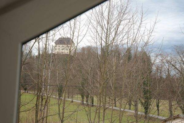 Blick auf Schloss Glanegg